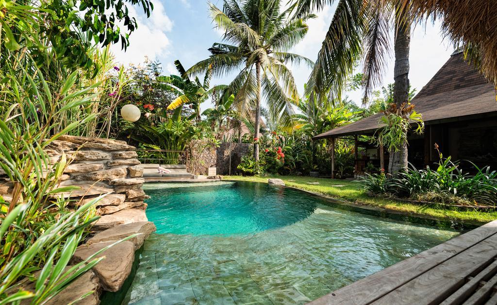 Villa Bhuvana With Private Swimming Pool Джили Трауанган Стая снимка