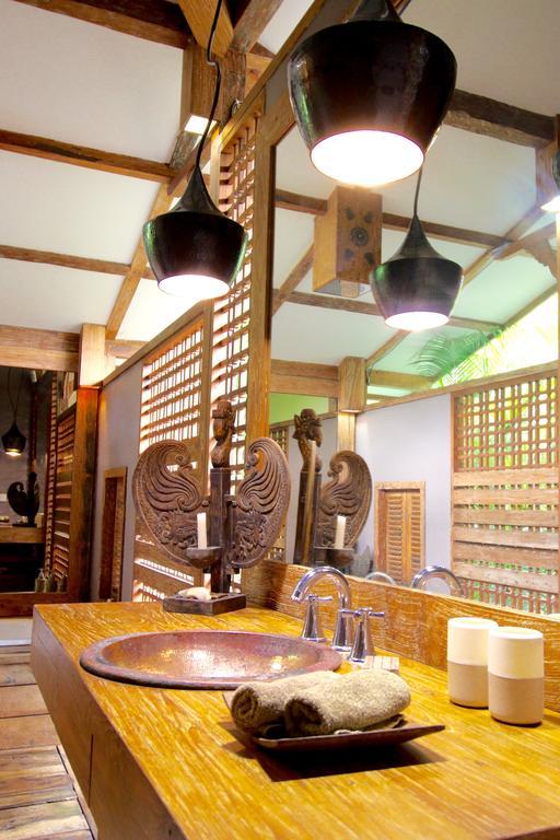 Villa Bhuvana With Private Swimming Pool Джили Трауанган Екстериор снимка