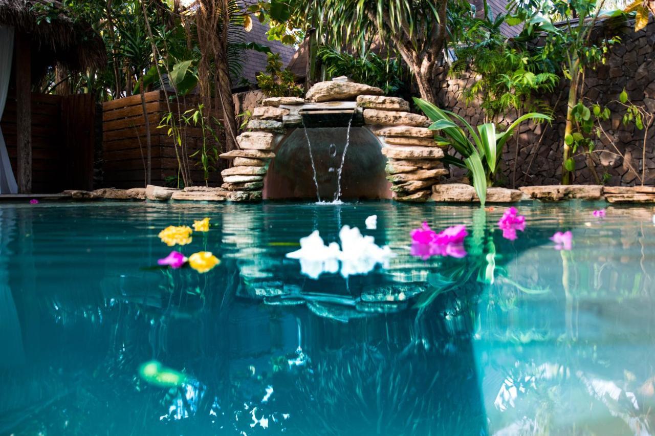 Villa Bhuvana With Private Swimming Pool Джили Трауанган Екстериор снимка