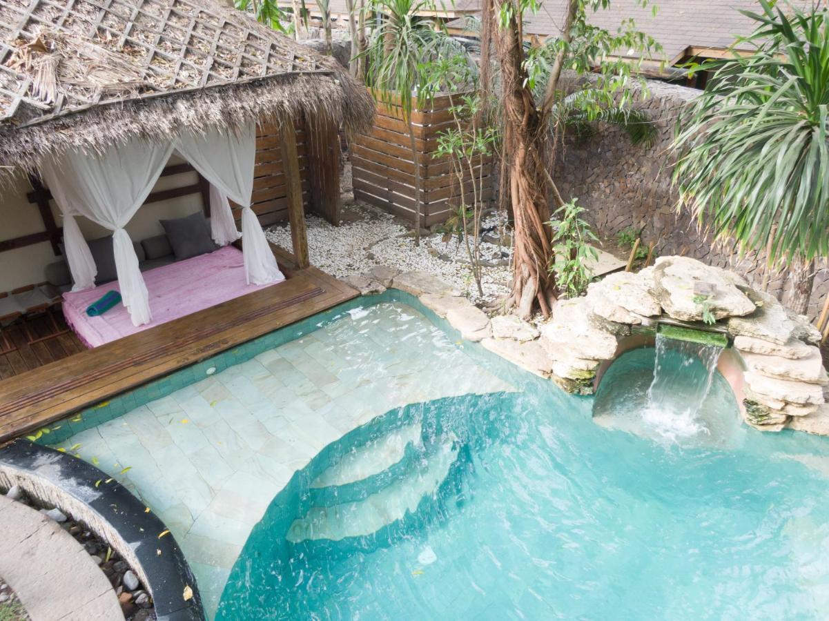Villa Bhuvana With Private Swimming Pool Джили Трауанган Екстериор снимка