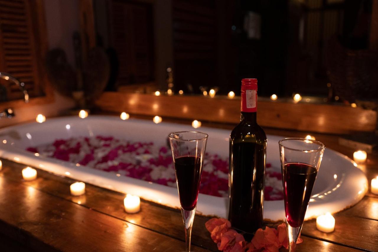 Villa Bhuvana With Private Swimming Pool Джили Трауанган Екстериор снимка